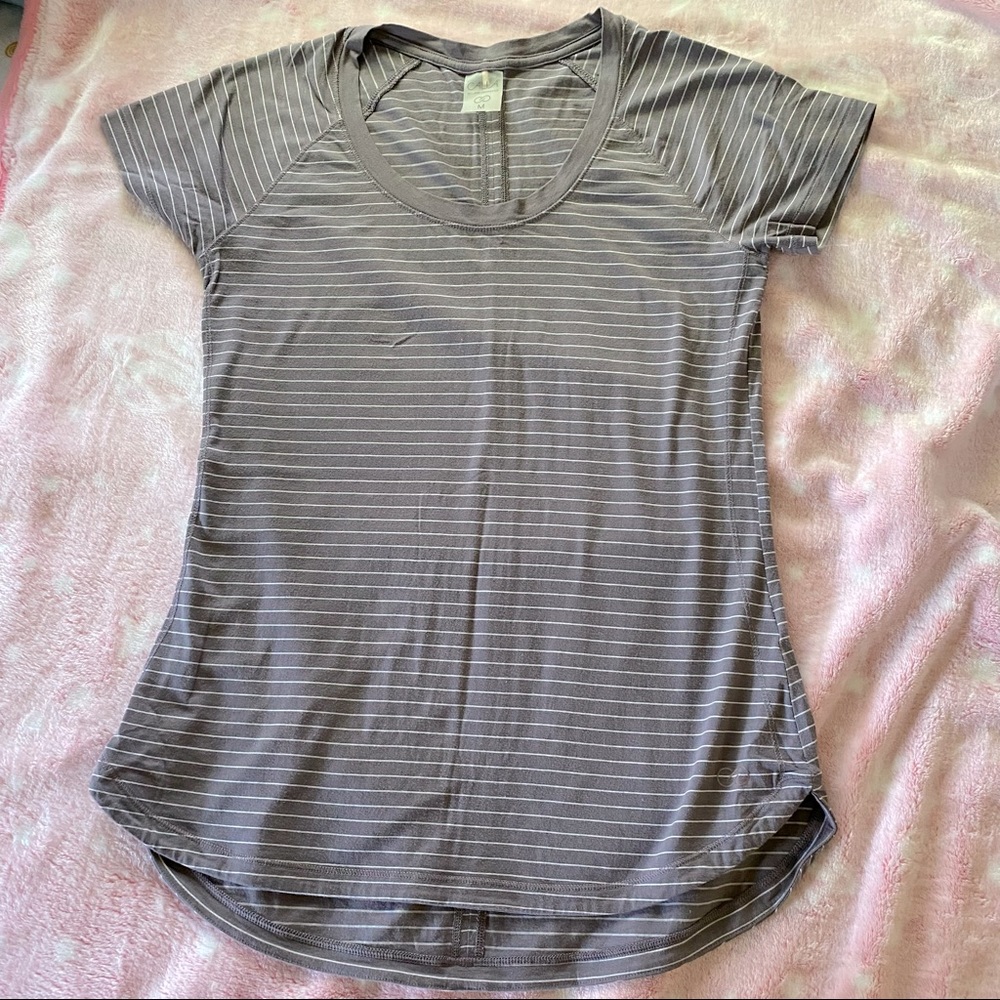 ♾ Calia by Carrie Underwood | Everyday striped tee shirt - Picture 3 of 8